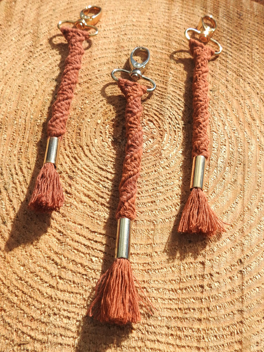 Anhänger "Twister" Rot