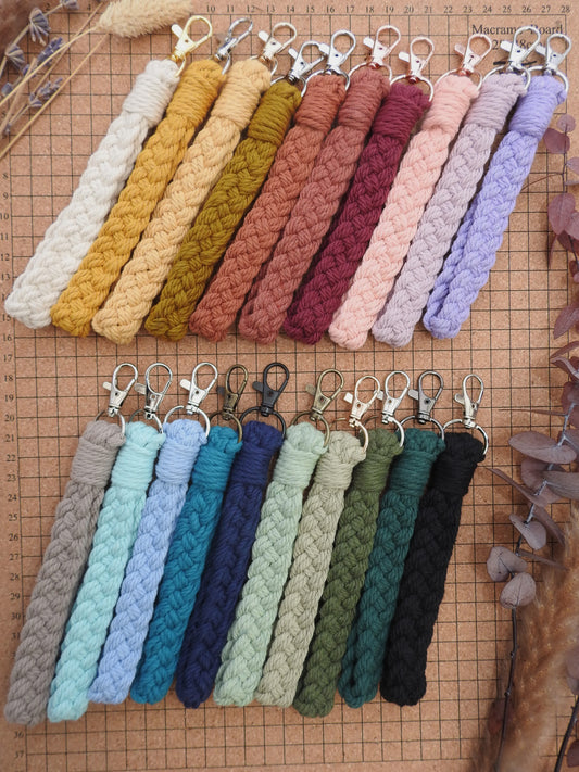 Geflochtener Schlüsselanhänger