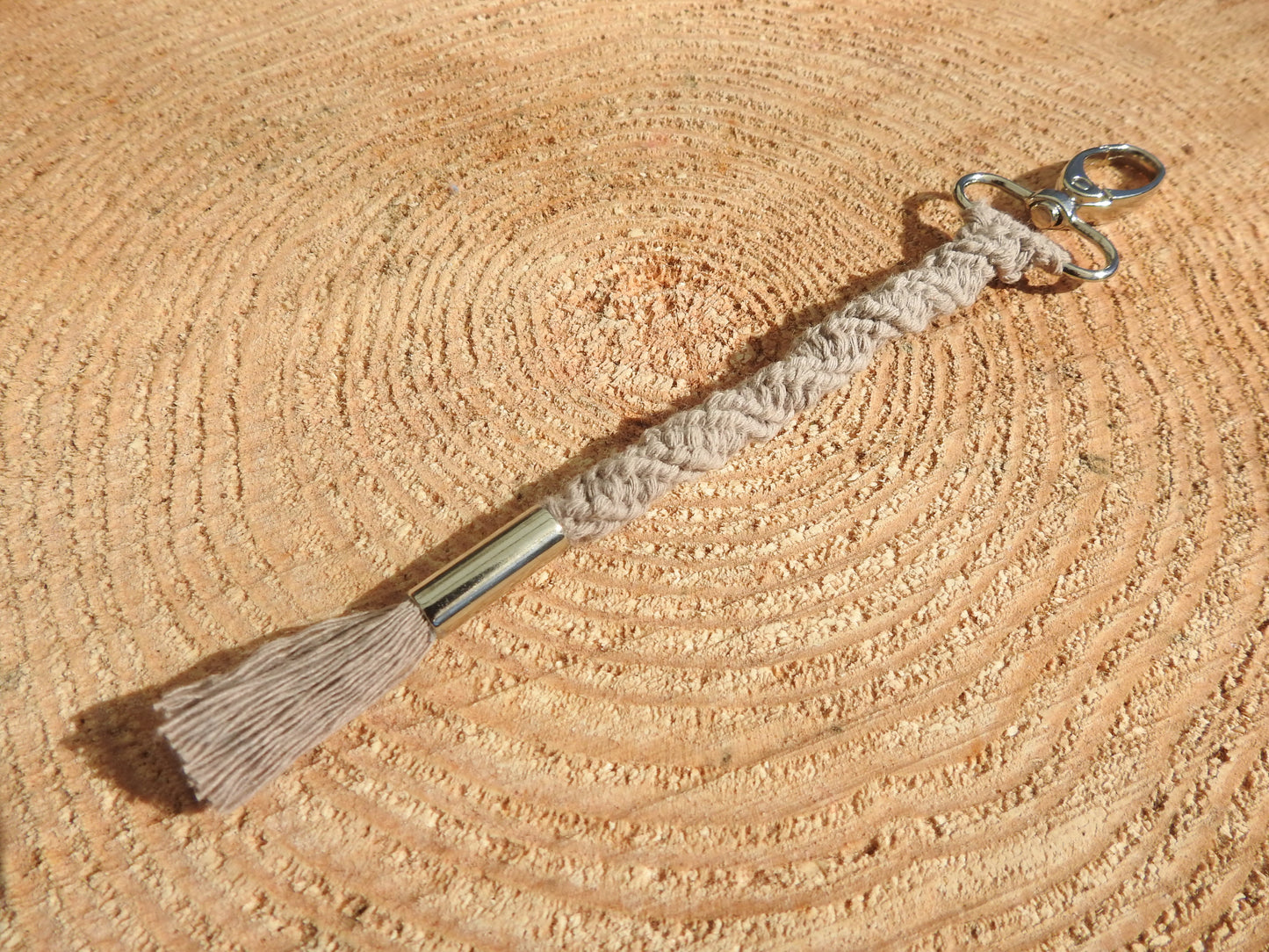 Anhänger "Twister" Beige