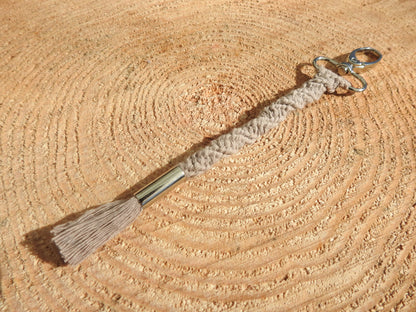 Anhänger "Twister" Beige