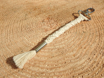 Anhänger "Twister" Beige