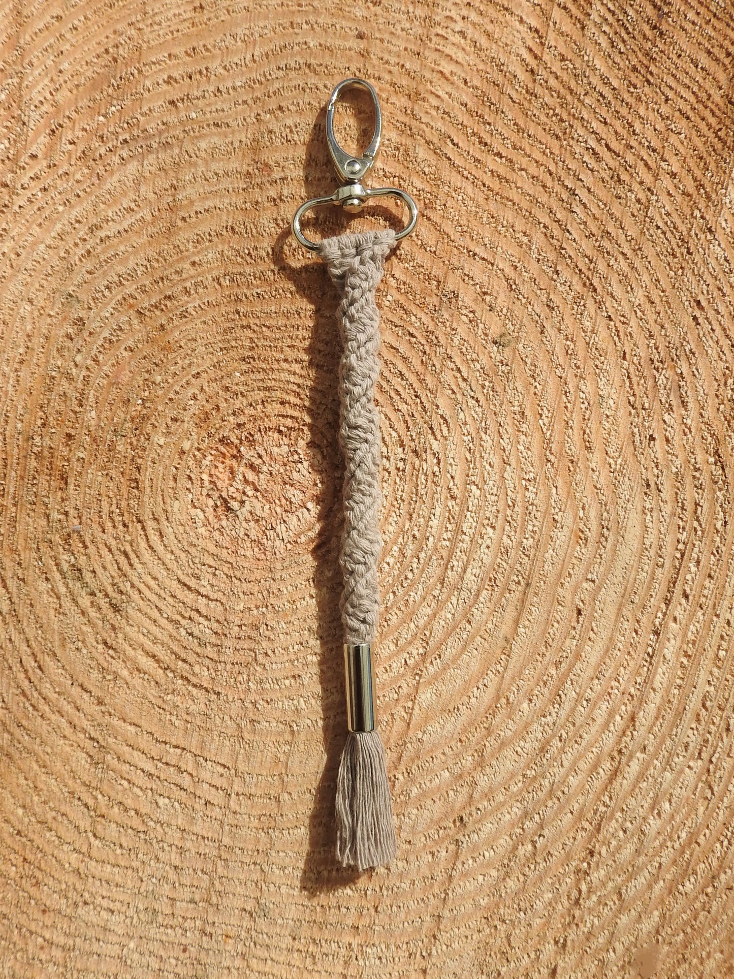 Anhänger "Twister" Beige