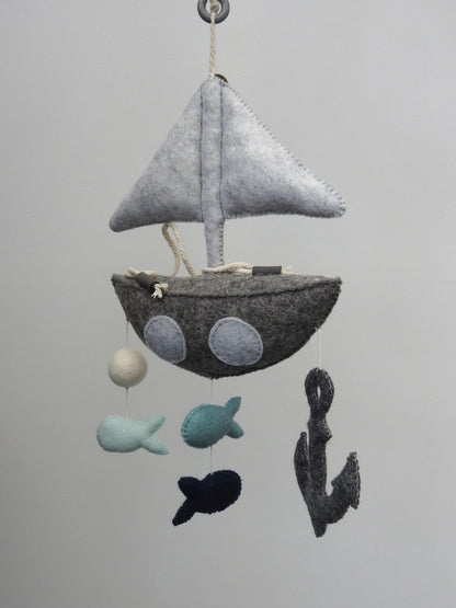 Mobile Boot "Anker lichten"