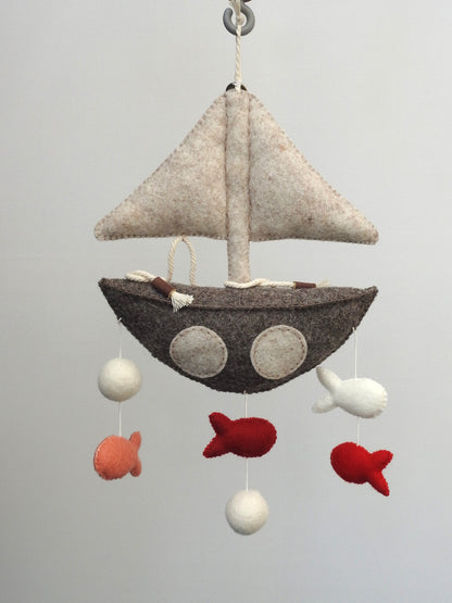 Mobile Segelboot "Ahoi"