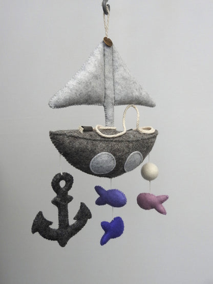 Mobile Boot "Anker lichten"