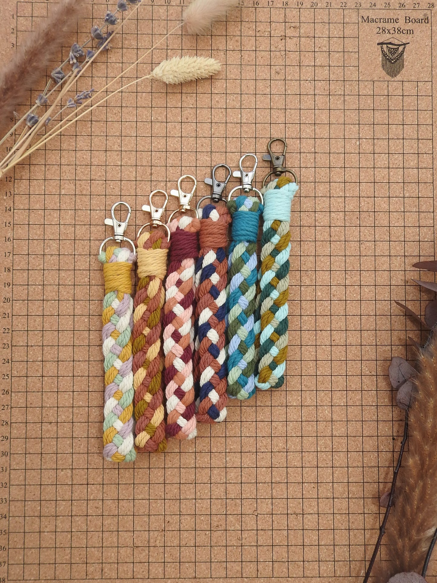 Geflochtener Anhänger "Rot"