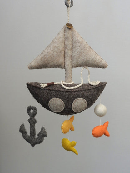 Mobile Boot "Anker lichten"