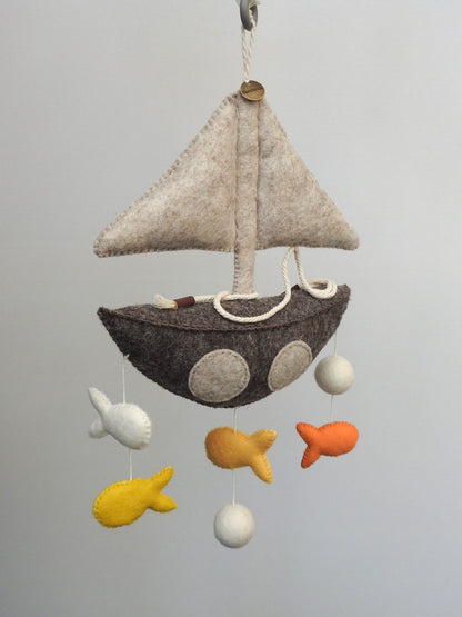 Mobile Segelboot "Ahoi"