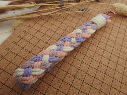 Geflochtener Anhänger "Bunt"