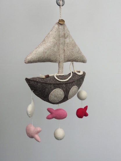 Mobile Segelboot "Ahoi"