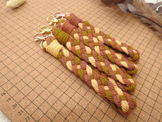 Geflochtener Anhänger "Orange"