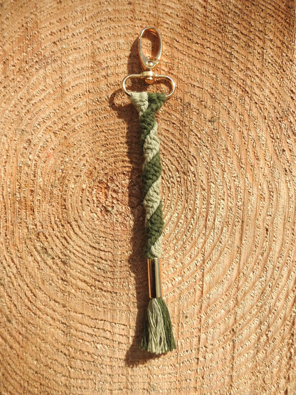 Anhänger "Twister" Grün