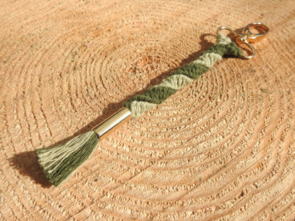 Anhänger "Twister" Grün