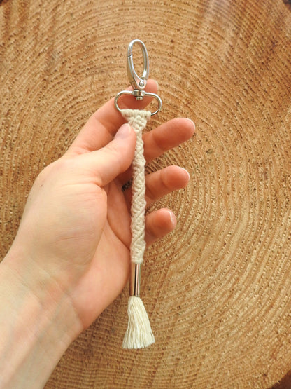 Anhänger "Twister" Beige